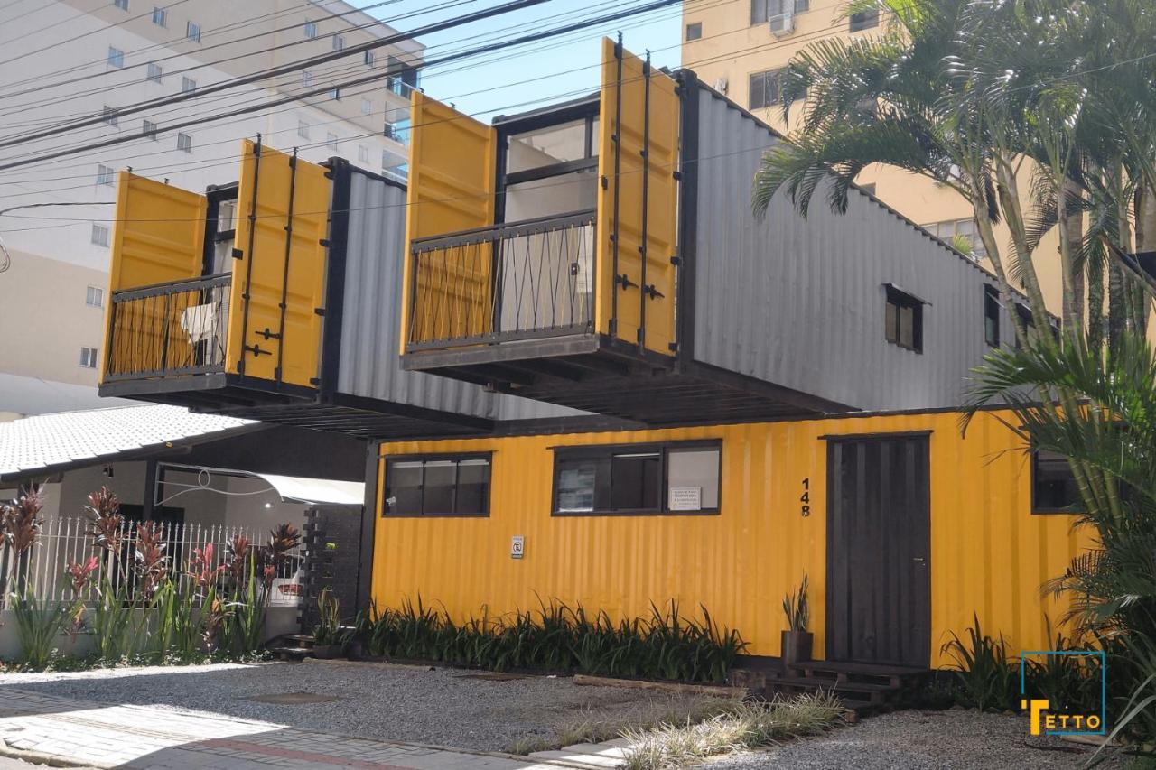 Aps Em Container Na Meia Praia, Itapema, Sc - Tetto Stays Buitenkant foto