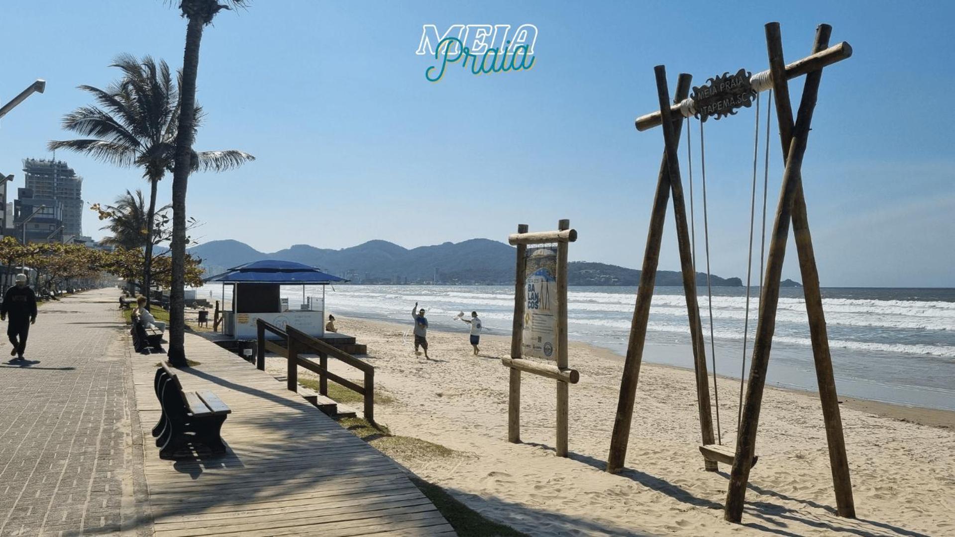 Aps Em Container Na Meia Praia, Itapema, Sc - Tetto Stays Buitenkant foto